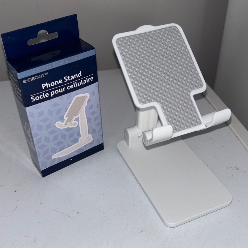 Cell phone stand New in box